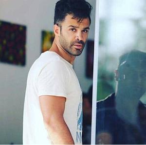 70 میلیون ستاره با صدای سیروان خسروی زیر اب