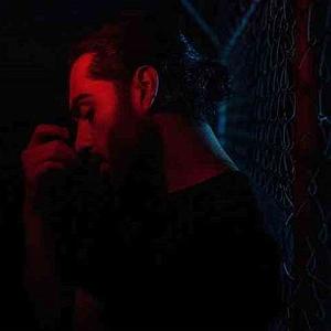 حام میم آخه صدات چشات نگات دلمو حالی به حالی میکنه