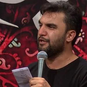 پولدارای عقده ای این دل تنگم عقده ها دارد