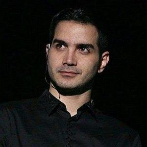 محسن یگانه  یه هفته به عید به کجای آسمون خیره شدی که غرورت داره کورت میکنه