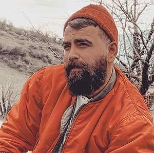 معین دیوانه ام اری