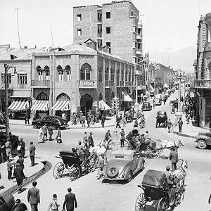 ژانر علمی تخیلی  قسمت اول (آینده از نگاه سینما) قسمت بیست‌وهفتم ( ویدا اسلامیه: مطالعه ژانر وحشت را برای بچه‌هایی که زند...