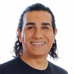 کوروس دختر همسایه