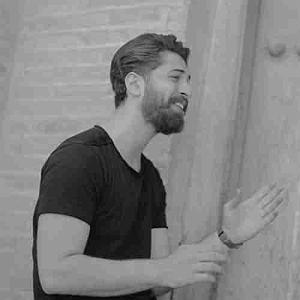 علیرضا پویا کوتاه بیا