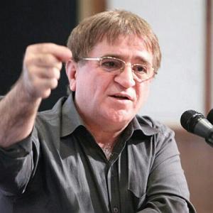 زن روانی و شوهر گیج انوشه  چرا سردرگم و گیج می شویم علت بلاتکلیفی و سرگردانی چیست ؟  انوش...