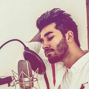 ali yasini دیوار