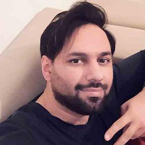 وحید حاجی تبار تو مهتاب