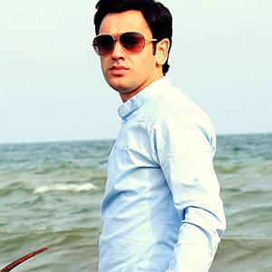 موزیک در کافی شاپ 10 منی ده اشیدین از اوزیر مهدیزاده(صدف موزیک)