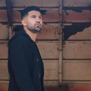 آلبوم ترکی “Büyü” اثری از “Erdinç Aksaç” توافقی