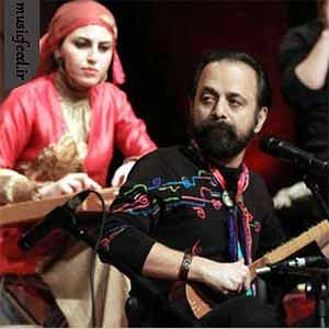 گروه رستاک آسمون به اون گپی گوشش نوشته