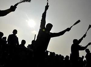 نوحه مادر (مادرکجایی)ترکی و فارسی از رسانه تابان موزیک ، زنجیر زنی سوزناک و زیبا تک ضرب و سه ضرب با نوای م...