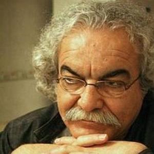 42 داستان یک وهابی  دست خدا بالای همه ی دستهاست حال همه‌ی ما خوب است ملالی نیست جز گم شدنِ گاه به گاهِ خیالی دور  علی ...