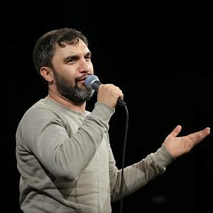 این دنیا به هیچ کس وفا نکرده بعد از تو دیگر هیچ کس ام البنین نیست