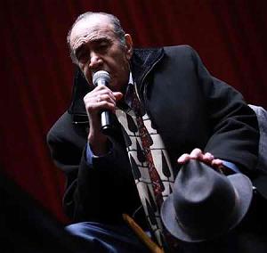 ایرج خواجه امیری تو ماشین