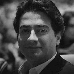 آلبوم نه فرشته‌ام نه شیطان درون آینه