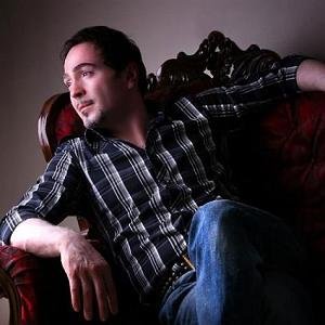 خشایار اعتمادی خاتون