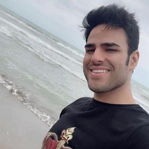 آهنگ اینجا آینده با صدای حسین شریفی مزرعه عاشقا