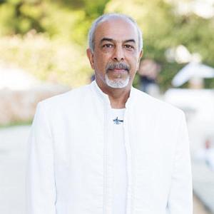 ترافیک خود را چگونه بگذرانیم چگونه با بارور کردن خرد در خود راه راست را بیابیم؟