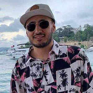 خوشحالی دختر کوچولوی خوشگل خوشحال