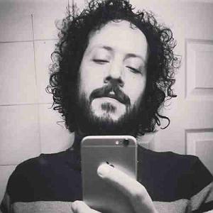 پسر خیالباف و پدر داغون خیالباف