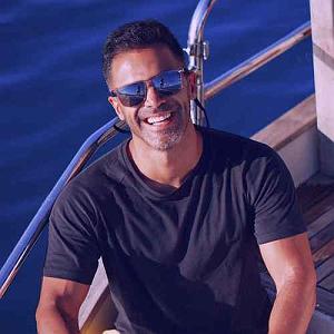 70 میلیون ستاره با صدای سیروان خسروی اون روزا