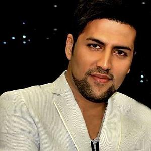 پویا بیاتی با تو خوشم