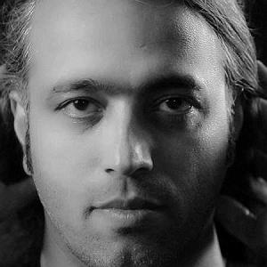 محسن یاحقی جنون