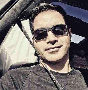 محسن یگانه  موهات نه از