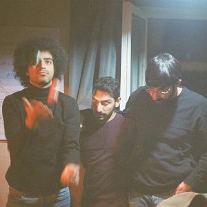 خیلی توپه حتما ببینین تو خیلی دوری