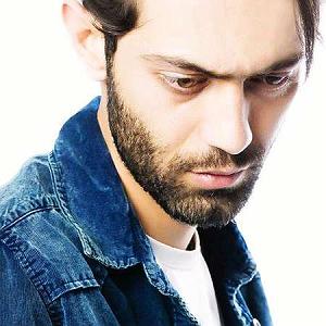 آهنگ بخند حامد محضرنیا با جملات انگیزشی از بابک بهمن خواه حامد محضرنیا ریمیکس شب یلدا