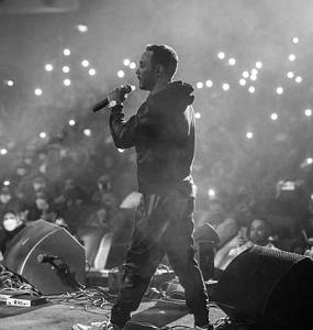 مونولوگ زیبای چمنزار زیبای مغرور