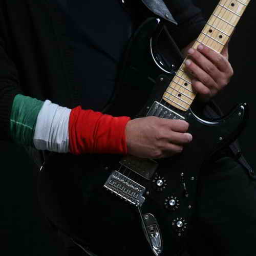 آهنگ جدید کاوه آفاق به نام زد و خورد 